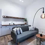 Stylish * Budapesta